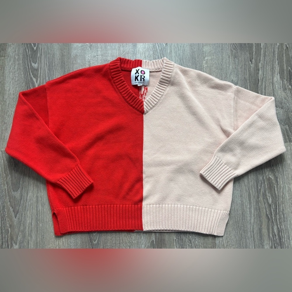Rosenthal Womenβs Two-Tone Heart V Neck Sweater Size M